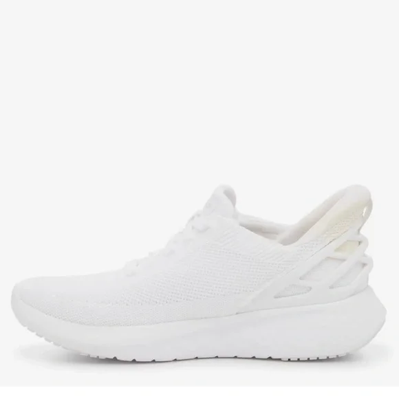 Kizik Athens Hands-Free Sneaker in White Size Women 7 / Men 5.5 - Picture 3 of 16